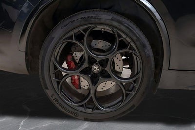 2023 Alfa Romeo Stelvio Quadrifoglio