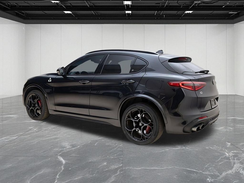 2023 Alfa Romeo Stelvio Quadrifoglio