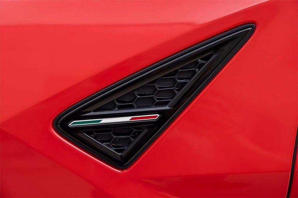 2022 Lamborghini Urus Base