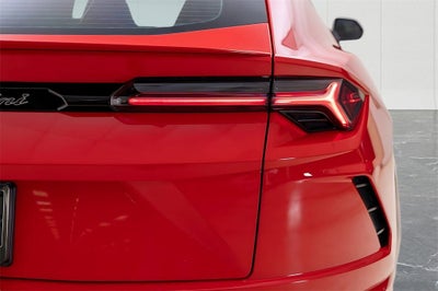 2022 Lamborghini Urus Base