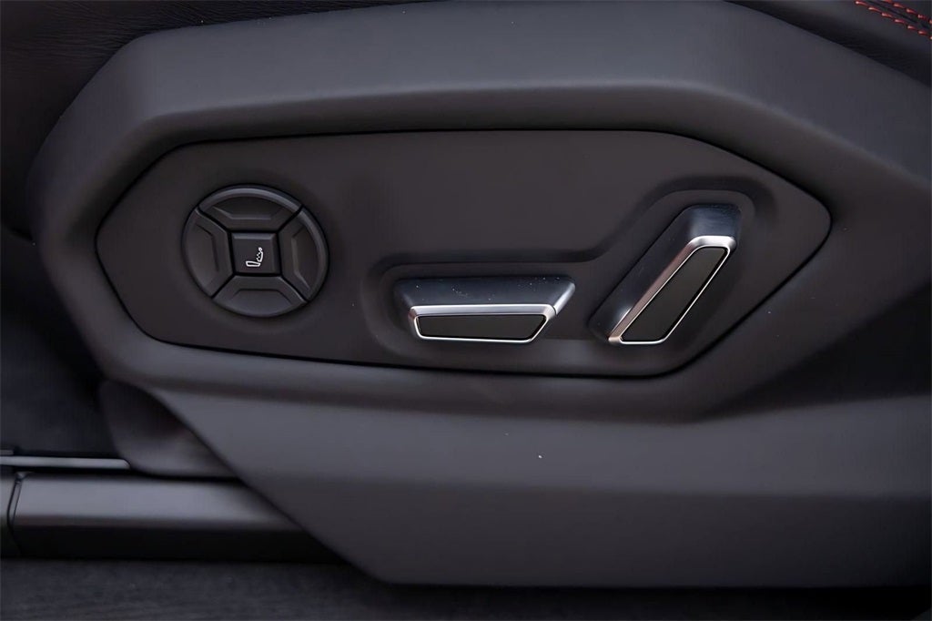 2022 Lamborghini Urus Base