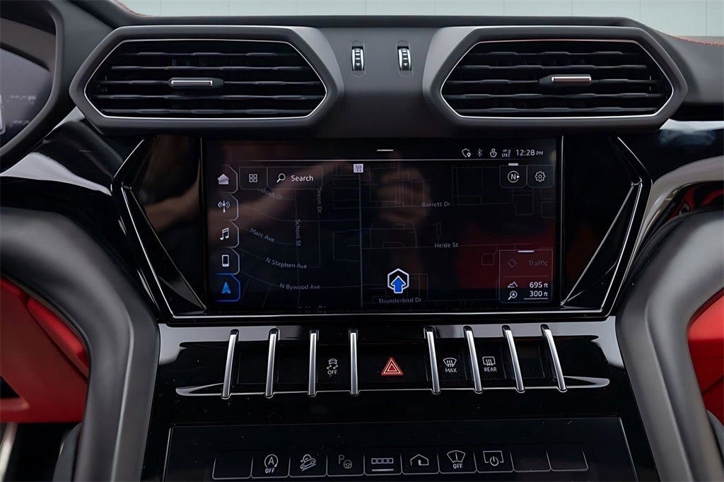 2022 Lamborghini Urus Base