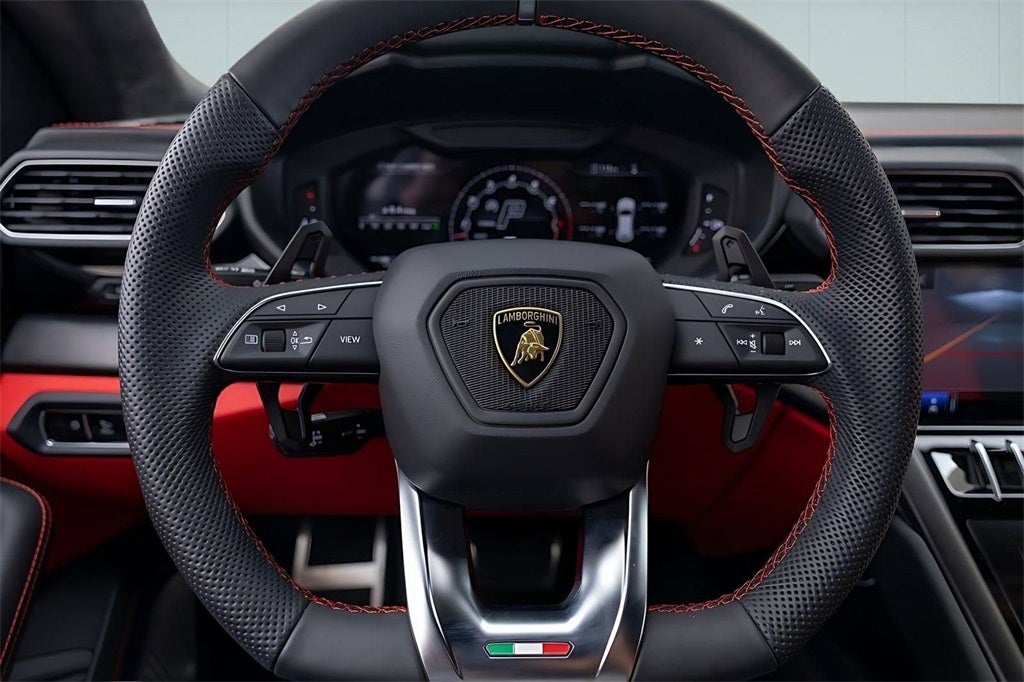 2022 Lamborghini Urus Base