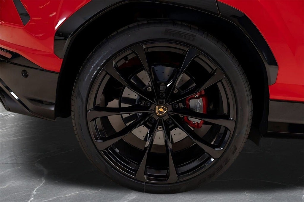 2022 Lamborghini Urus Base