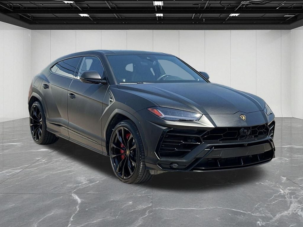2022 Lamborghini Urus Graphite Capsule
