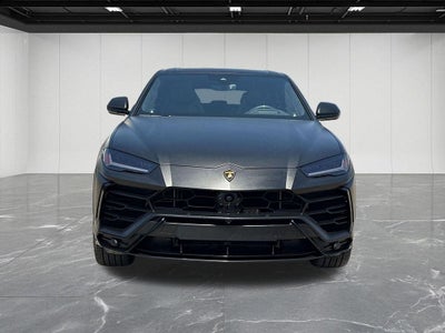 2022 Lamborghini Urus Graphite Capsule