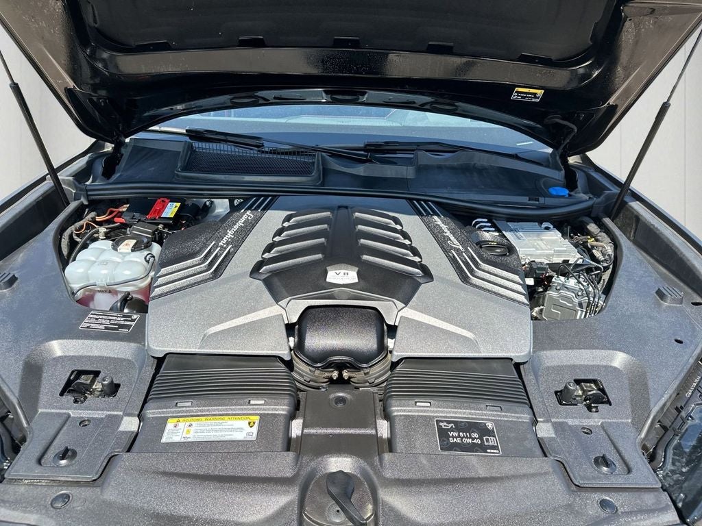 2022 Lamborghini Urus Graphite Capsule