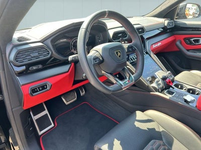 2022 Lamborghini Urus Graphite Capsule