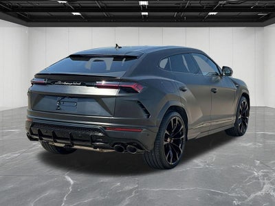 2022 Lamborghini Urus Graphite Capsule