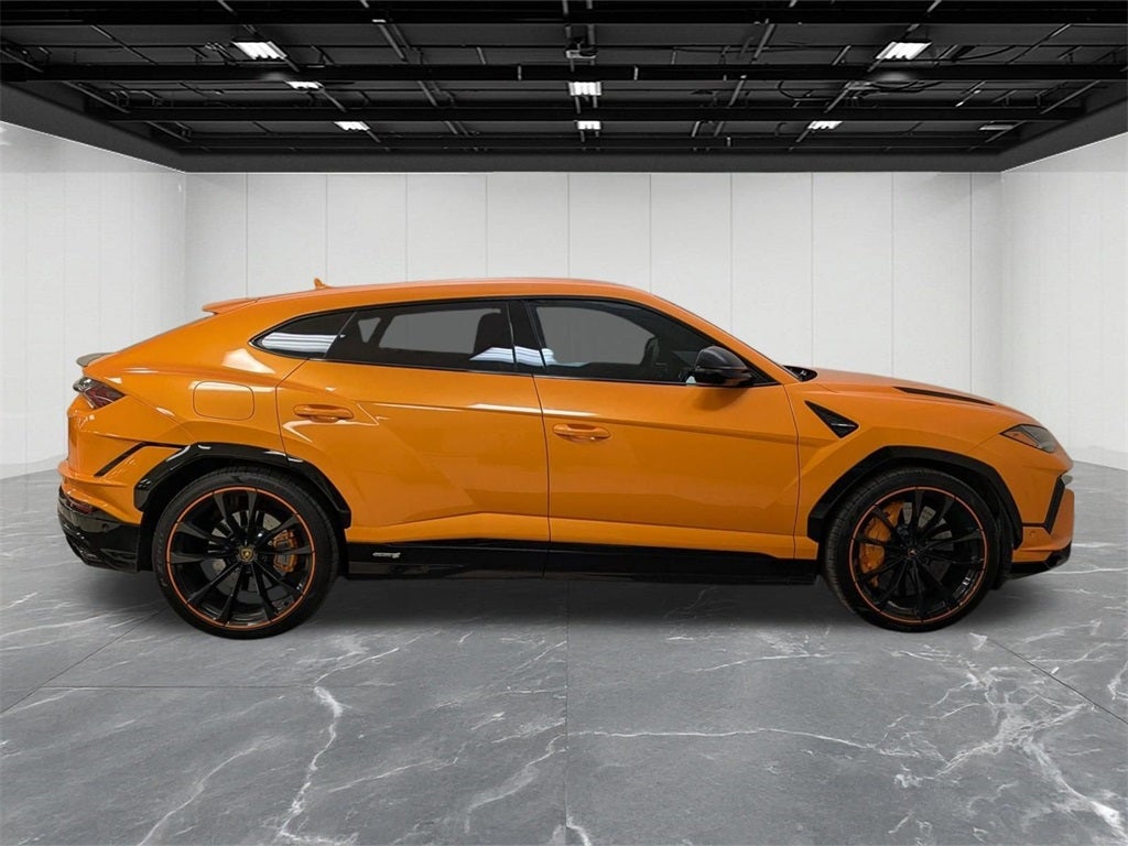 2024 Lamborghini Urus S