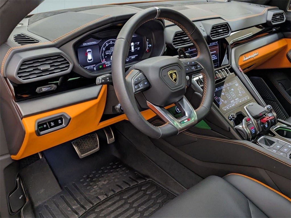 2024 Lamborghini Urus S